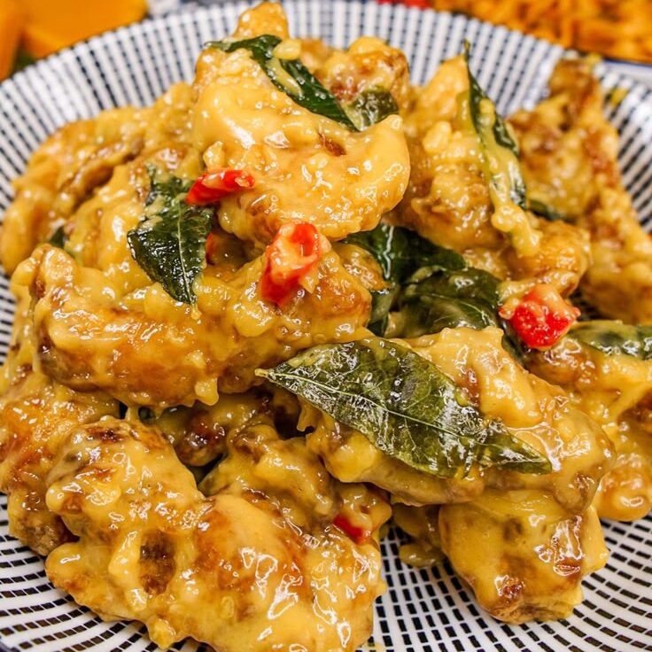 Creamy Crispy Singapore Butter Chicken - Nomadette